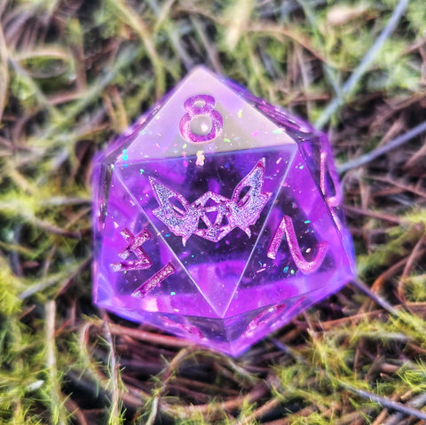 'Wisp Lights of Aeth' Purple Translucent Opal Flake Sharp Edge Handmade Resin TTRPG Polyhedral Gaming Dice 30mm D20 Chonk