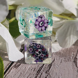 'Snapdragons' Individual Colorshifting Shimmery Floral Skull Handmade Resin D6 TTRPG Gaming Dice