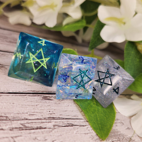 Individual OOAK Handmade Resin Alternative Die Style Polyhedral TTRPG Gaming Dice Faceted Diamond D4