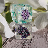 'Snapdragons' Individual Colorshifting Shimmery Floral Skull Handmade Resin D6 TTRPG Gaming Dice