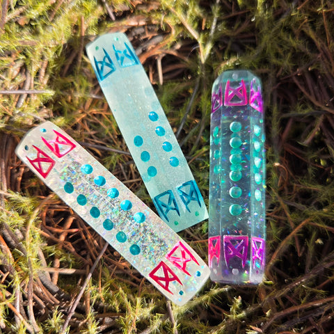 'Preserving History' Individual Historical Based Handmade Resin Shimmery Colorshifting Alternative Shaped D6 Gaming Dice