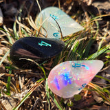 'Wibble Wobble Oloid' Shimmery Handmade Resin Alternative Shape D4 TTRPG Gaming Dice